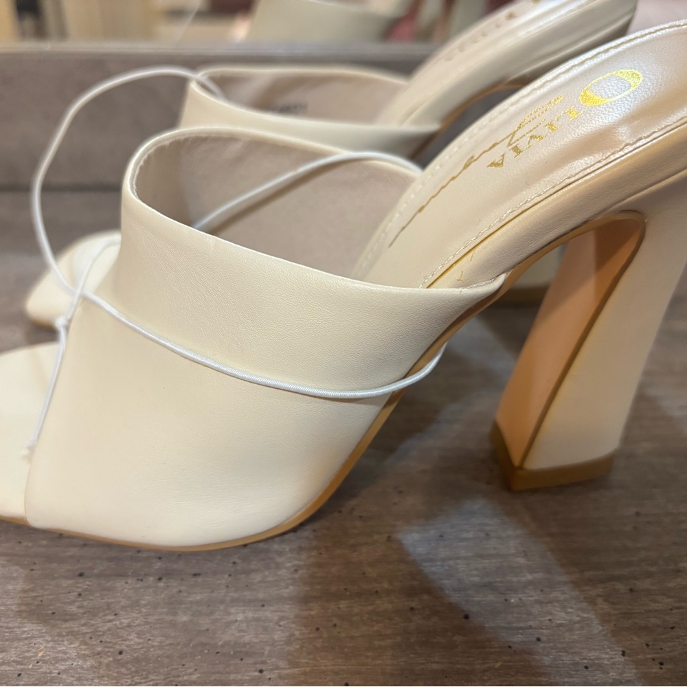 Forever 21 Cream Block Heel Mules